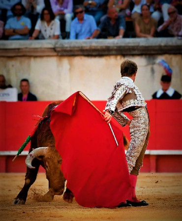 Nimes:  Hablando de Verdad Cerró